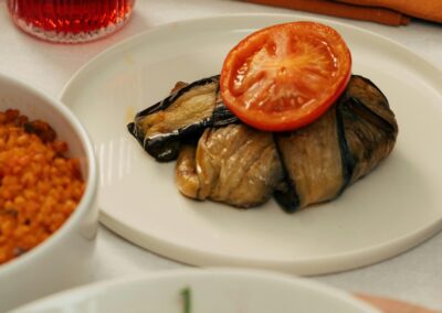 Fondue d’aubergine à la tomate et spaghetti complet